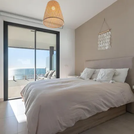 Begona Sea View 아파트